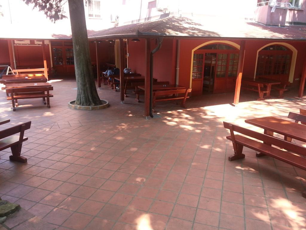 Europa Hostel ปอร์โตรอซ ภายนอก รูปภาพ